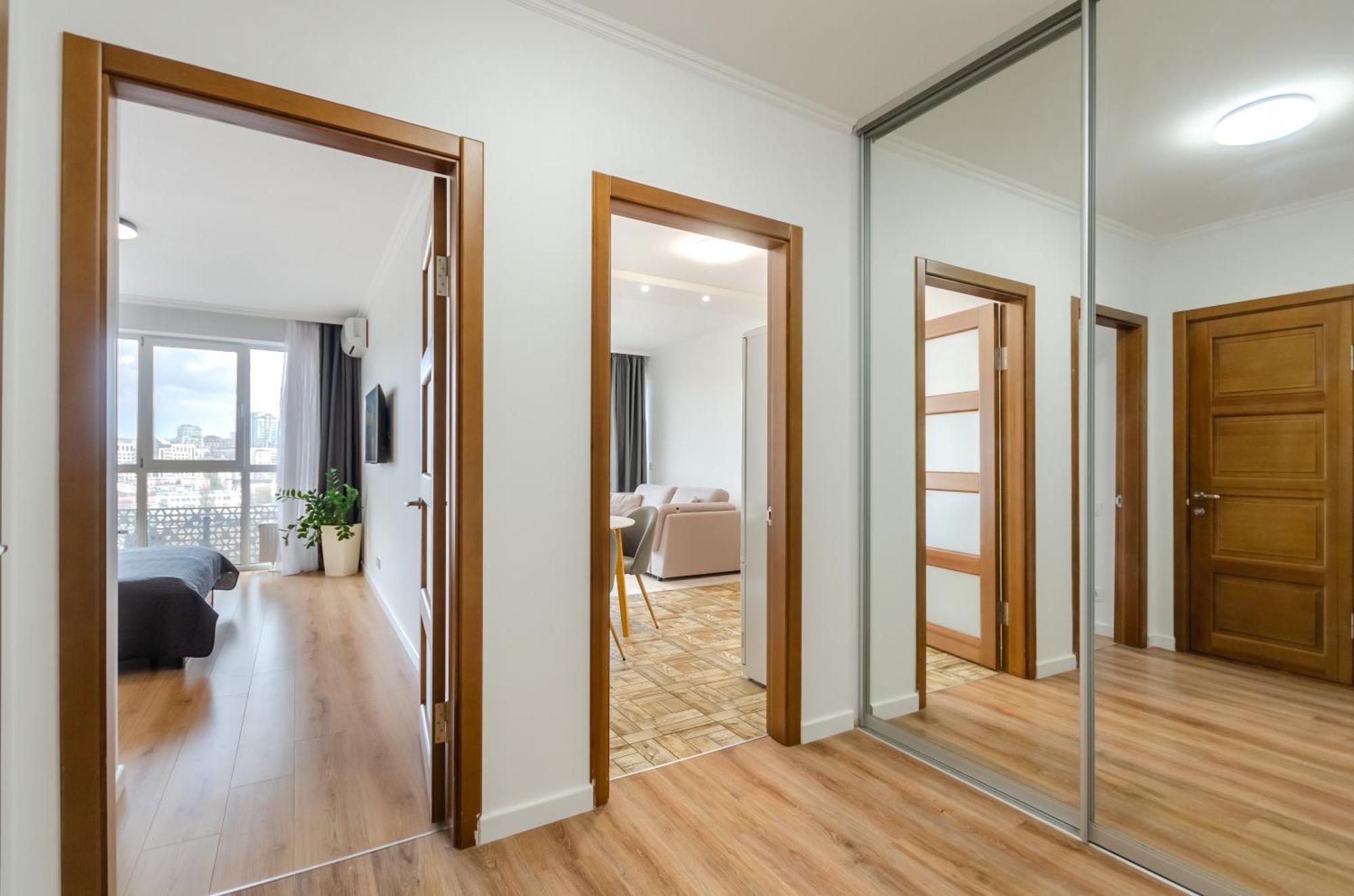Petrovdom 7-27 In Rc Kvartet Cozy Apartment Nearby With Central Railway Station Kyiv Exterior photo