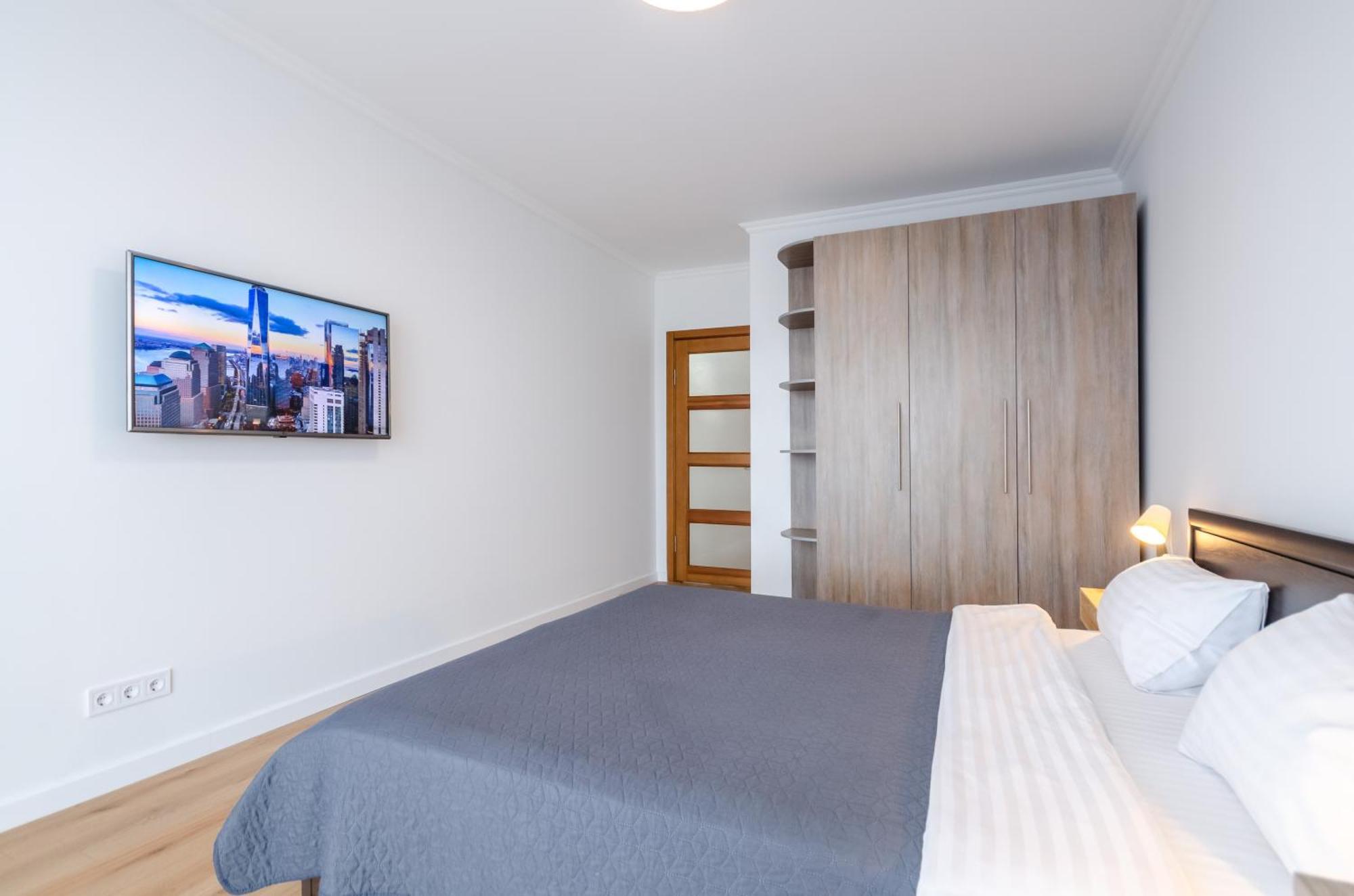 Petrovdom 7-27 In Rc Kvartet Cozy Apartment Nearby With Central Railway Station Kyiv Exterior photo