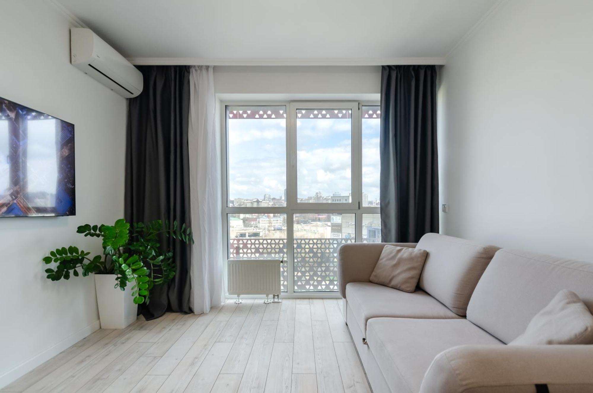Petrovdom 7-27 In Rc Kvartet Cozy Apartment Nearby With Central Railway Station Kyiv Exterior photo